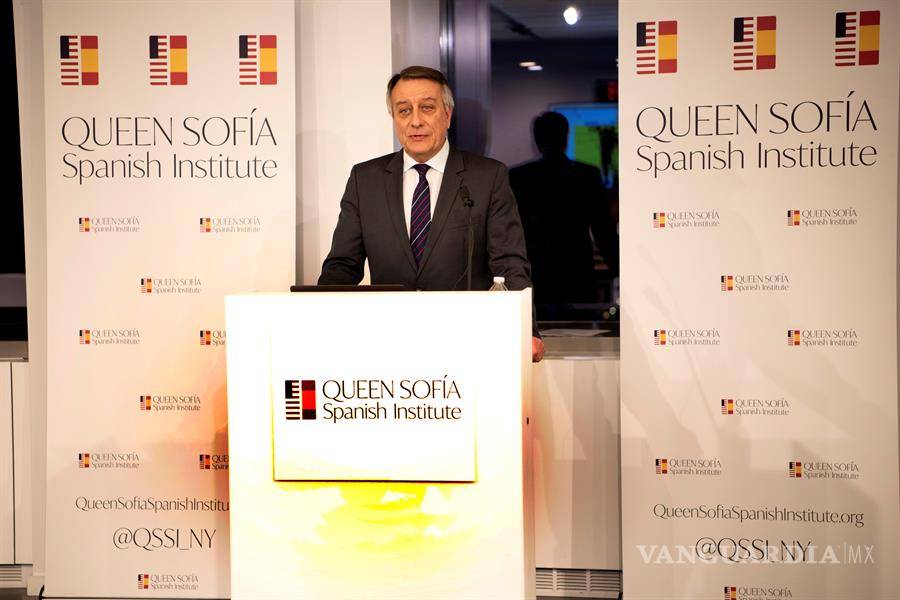 $!Instituto Reina Sofía reconoce al empresario mexicano Carlos Slim