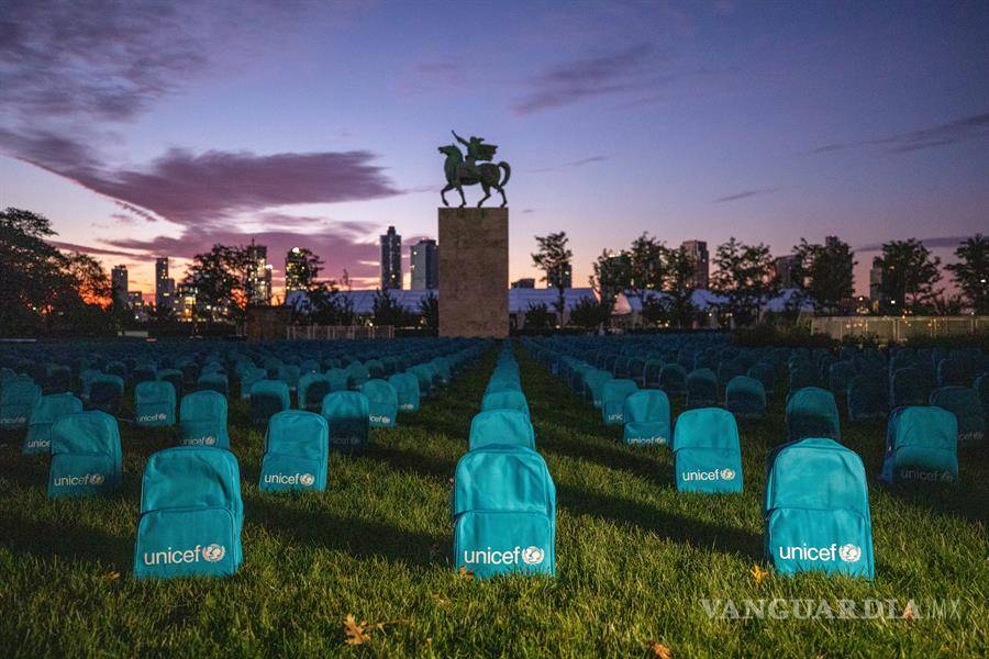 $!Con un cementerio de mochilas en la ONU recuerdan a más de 12 mil niños muertos en guerras