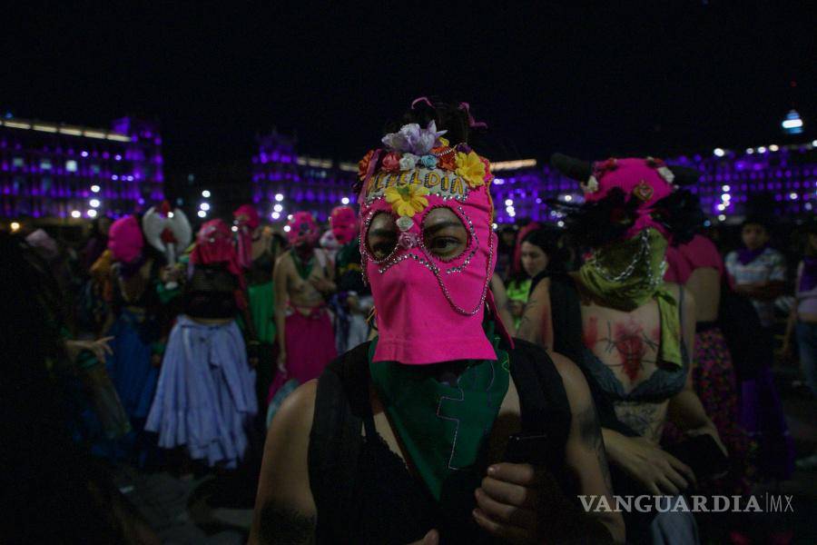 8M: Entre el dolor y la rabia con el grito de “Ni una más” miles de mujeres toman las calles en México (fotos)