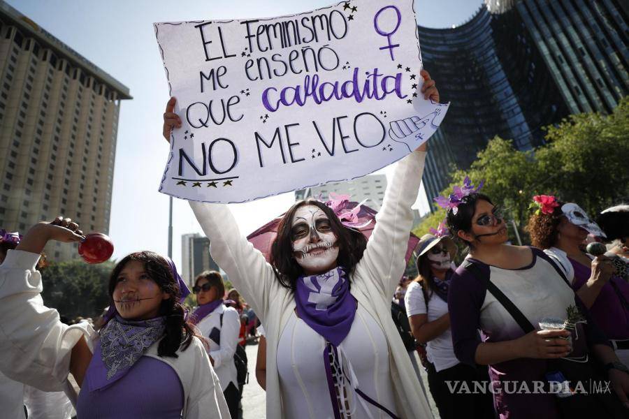 8M: Entre el dolor y la rabia con el grito de “Ni una más” miles de mujeres toman las calles en México (fotos)