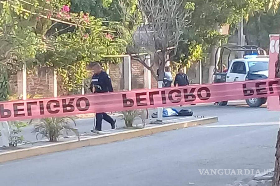 $!Frente a monumento a la madre asesinan a cuatro custodias de penal femenil en Morelos