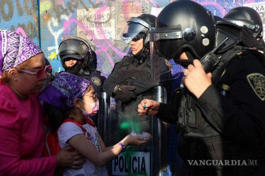 8M: Entre el dolor y la rabia con el grito de “Ni una más” miles de mujeres toman las calles en México (fotos)