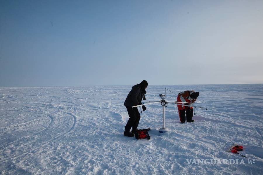 $!Buscan salvar el hielo del Ártico con una fina capa microesferas de vidrio