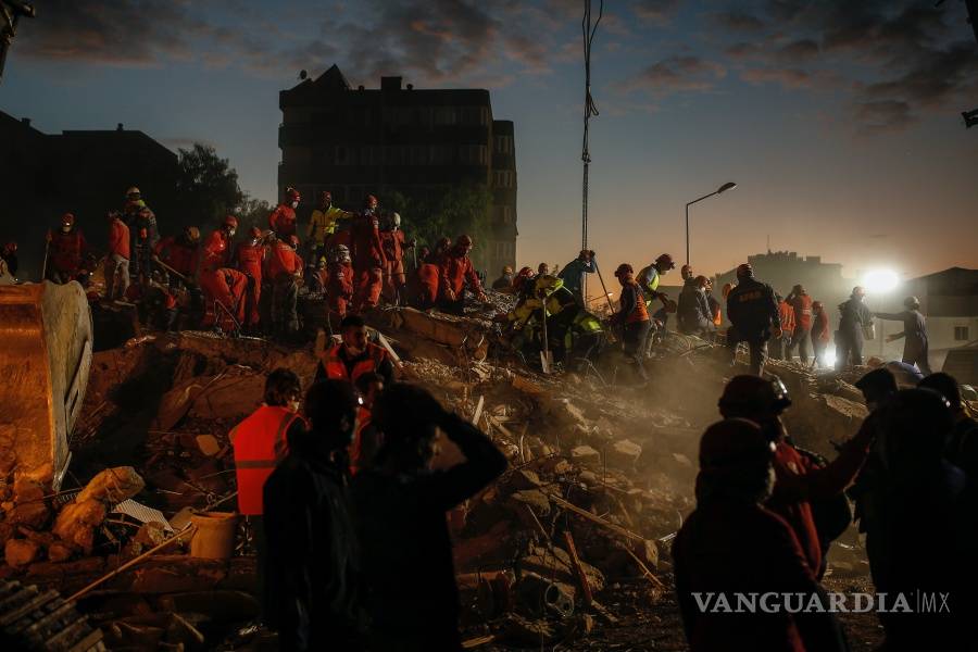 $!Fallecidos en Turquía por el terremoto aumentan a 91, dos niñas rescatadas se encuentran bien