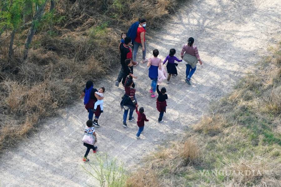 $!Niña hondureña de siete años cruza sola la frontera México-EU