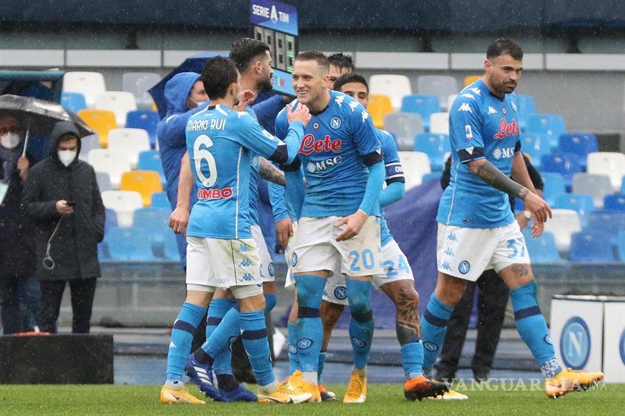 $!'Chucky' Lozano vuelve a marcar golazo en goleada del Napoli