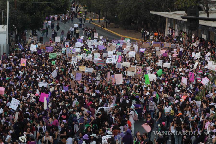 8M: Entre el dolor y la rabia con el grito de “Ni una más” miles de mujeres toman las calles en México (fotos)