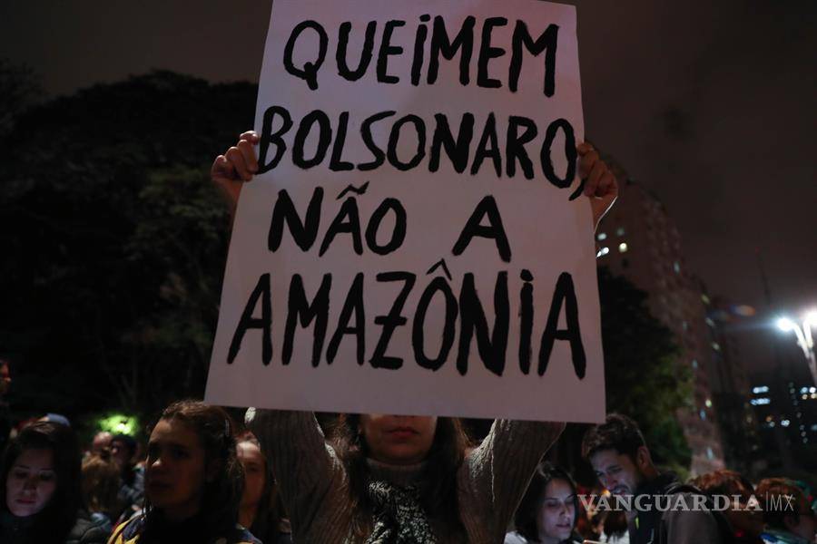 $!Bolsonaro es &quot;el hombre más peligroso del mundo”, afirma prensa