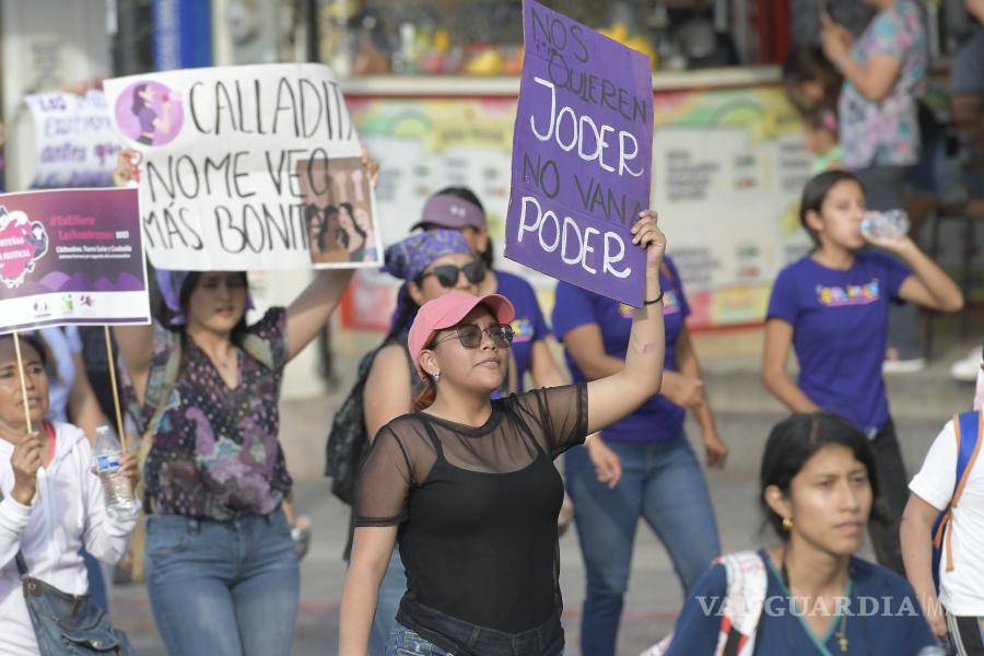 8M: Entre el dolor y la rabia con el grito de “Ni una más” miles de mujeres toman las calles en México (fotos)