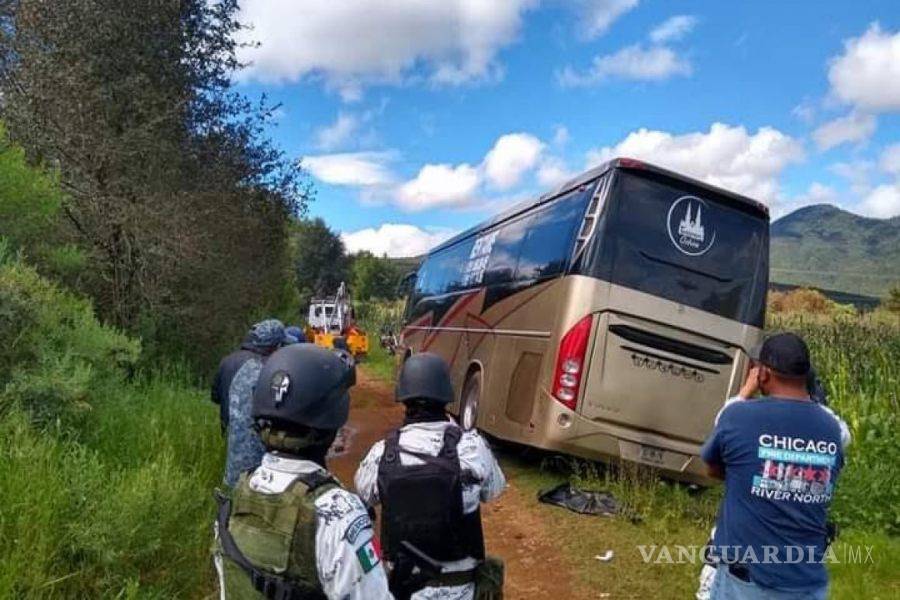 $!Secuestran autobús para asaltar a los 40 pasajeros a bordo