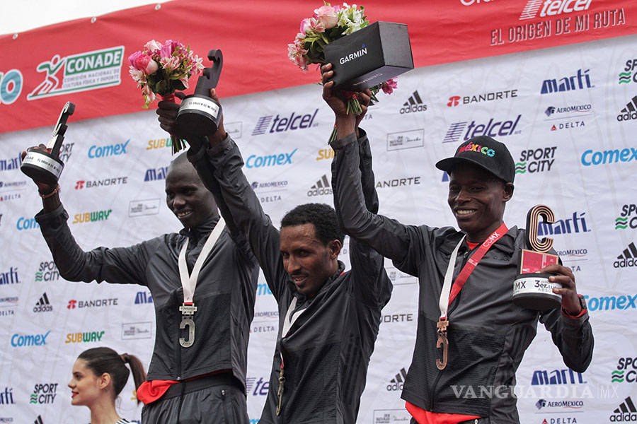 $!El etíope Fikadu ganó el Maratón CDMX