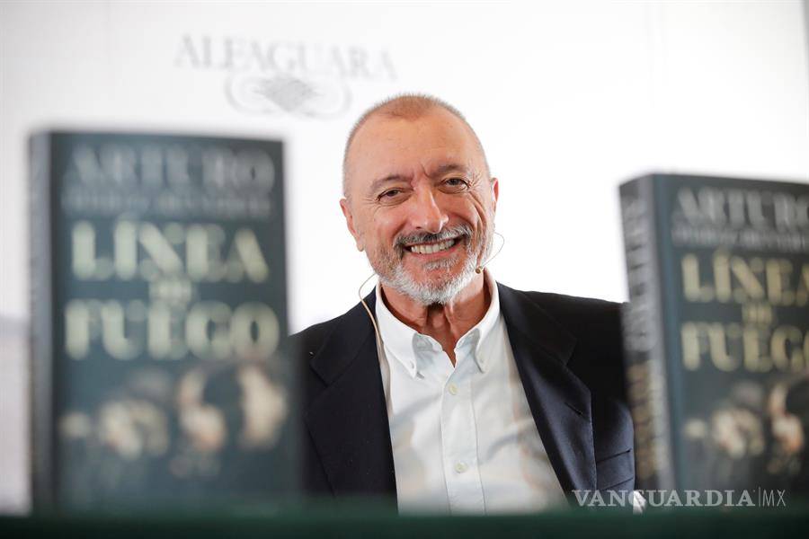 $!&quot;Línea de fuego” nueva novela de Arturo Pérez-Reverte sobre la guerra civil española ya está a la venta