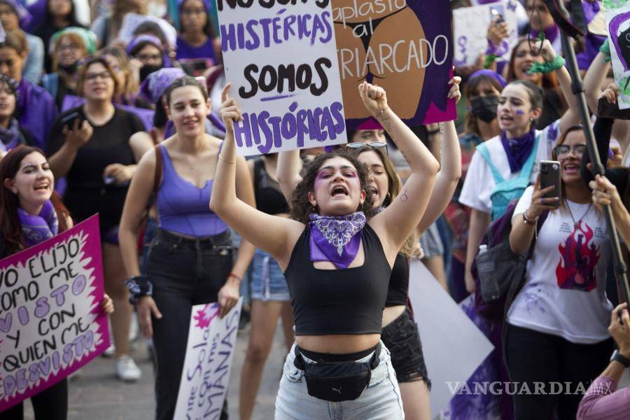8M: Entre el dolor y la rabia con el grito de “Ni una más” miles de mujeres toman las calles en México (fotos)