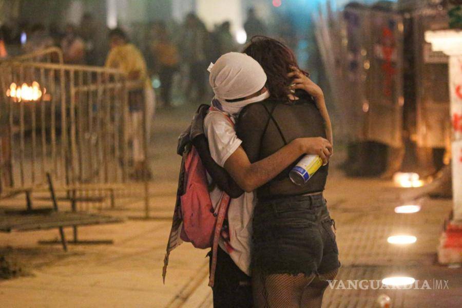 8M: Entre el dolor y la rabia con el grito de “Ni una más” miles de mujeres toman las calles en México (fotos)