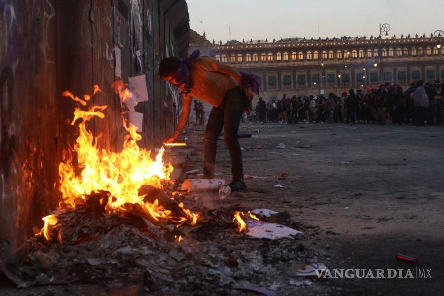 8M: Entre el dolor y la rabia con el grito de “Ni una más” miles de mujeres toman las calles en México (fotos)