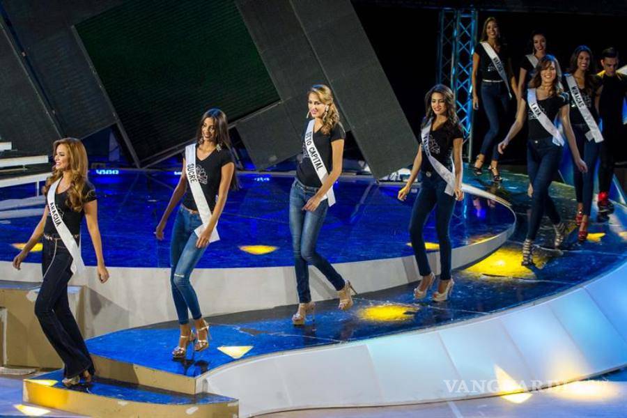 $!&quot;Miss Venezuela&quot; sortea la crisis para continuar el show