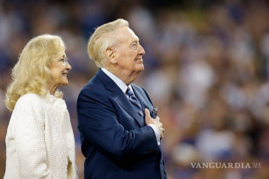 $!Scully, el mítico narrador durante 67 años con Dodgers, recibe gran homenaje