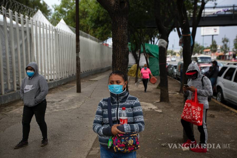 $!El peregrinaje para encontrar un hospital para personas con COVID-19 en México (fotos)