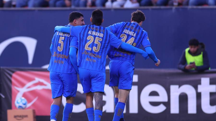 Armando González anotó el gol definitivo que aseguró el triunfo de Chivas en San Luis.