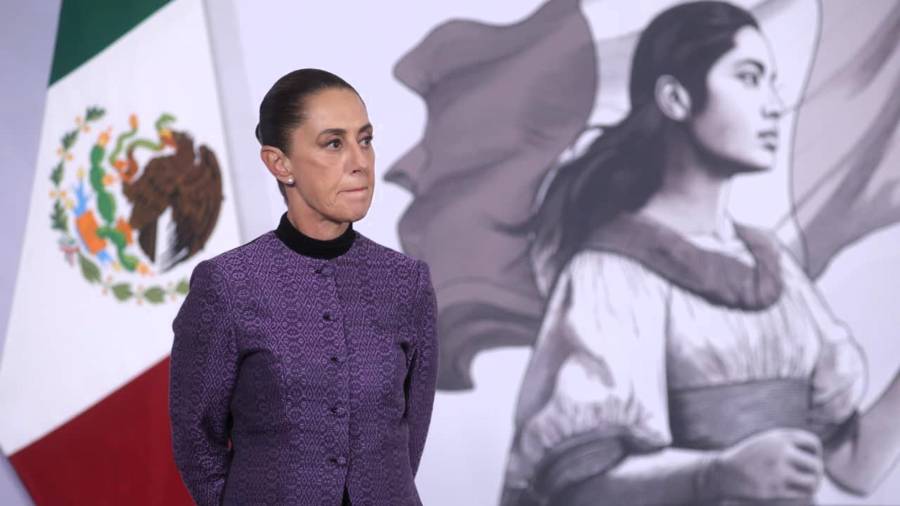 El periodista Carlos Loret de Mola considera como un fracaso para Sheinbaum la salida de Adán Augusto como coordinador de Morena porque queda intacta su red de poder, contratos e influencia, y además el senador la sigue desafiando.