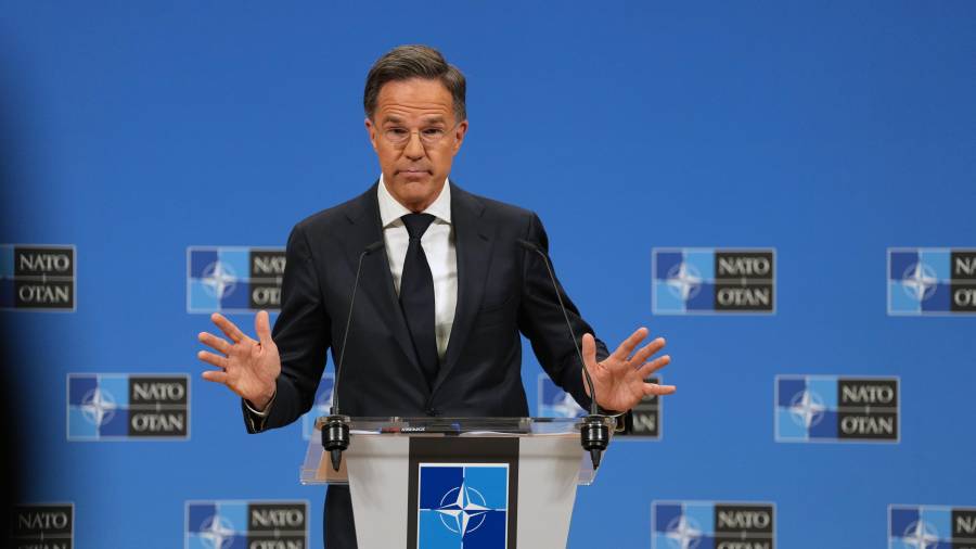 El secretario general de la OTAN, Mark Rutte, interviene durante una rueda de prensa en la sede de la OTAN en Bruselas.