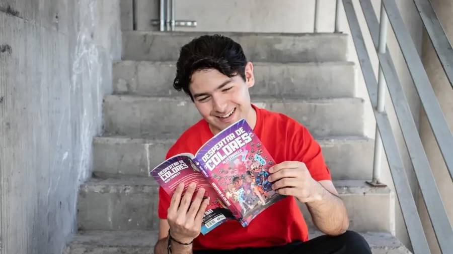 Audiolibro del saltillense Alex Carrillo es nominado a los Premios Penguin Audio