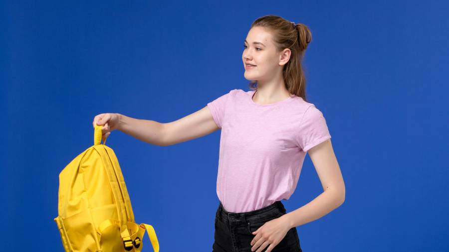 La mochila ideal es aquella que se adapta a las necesidades físicas de cada estudiante.