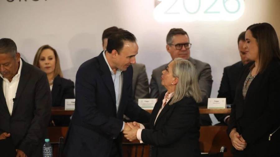 El Pacto Coahuila fue reconocido como un ejercicio ejemplar de diálogo y coordinación entre gobierno, sector empresarial y trabajadores, orientado a fortalecer la estabilidad laboral, la inversión y la competitividad del estado mediante acuerdos medibles y trabajo conjunto.