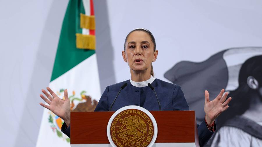 La presidenta Claudia Sheinbaum durante “La Mañanera del Pueblo” explica la estrategia de justicia e inteligencia implementada en Michoacán tras el homicidio del alcalde de Uruapan, Carlos Manzo.
