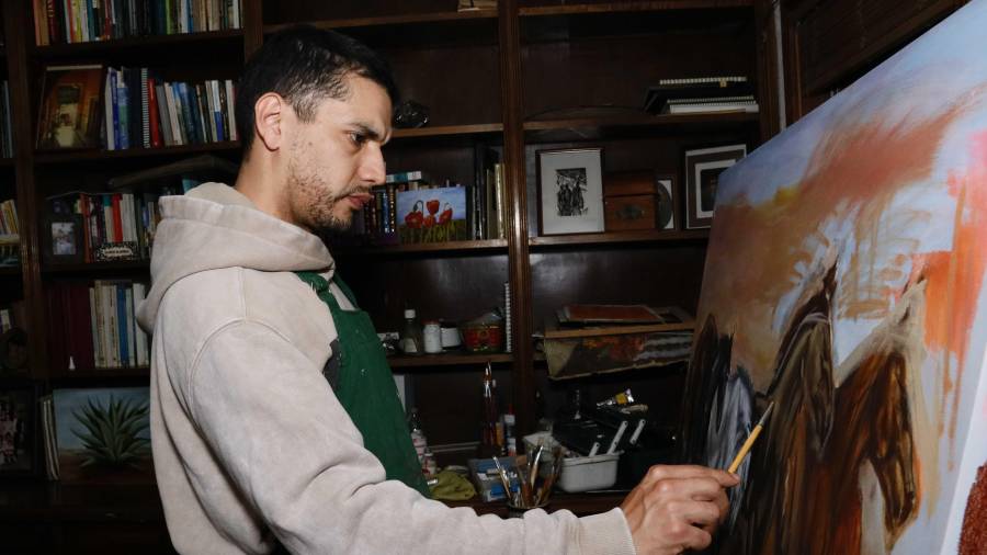 Llamado. Cristian Salas equilibra los pedidos comerciales con las obras que nacen de su inspiración personal.