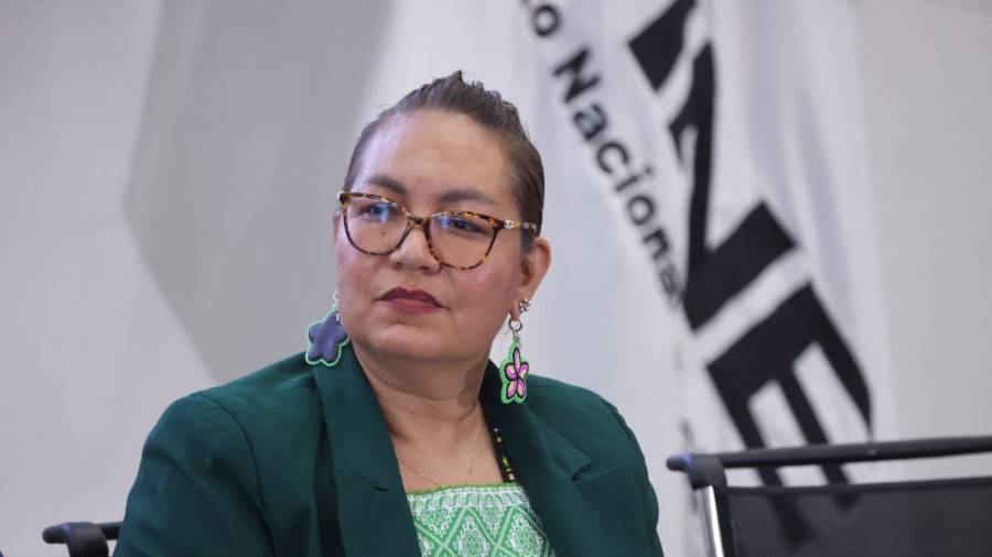 Claudia Arlett Espino renunció a la Secretaría Ejecutiva del INE por motivos de salud y razones personales y familiares.