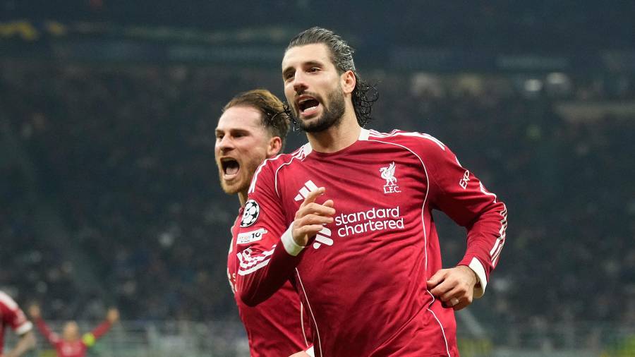 Dominik Szoboszlai definió el triunfo del Liverpool con un penal al minuto 88 en San Siro.