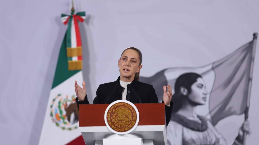 La presidenta Claudia Sheinbaum afirmó que no ha recibido la carta enviada por Nicolás Maduro a la ONU y subrayó que México mantendrá su postura de no intervención y solución pacífica de conflictos.