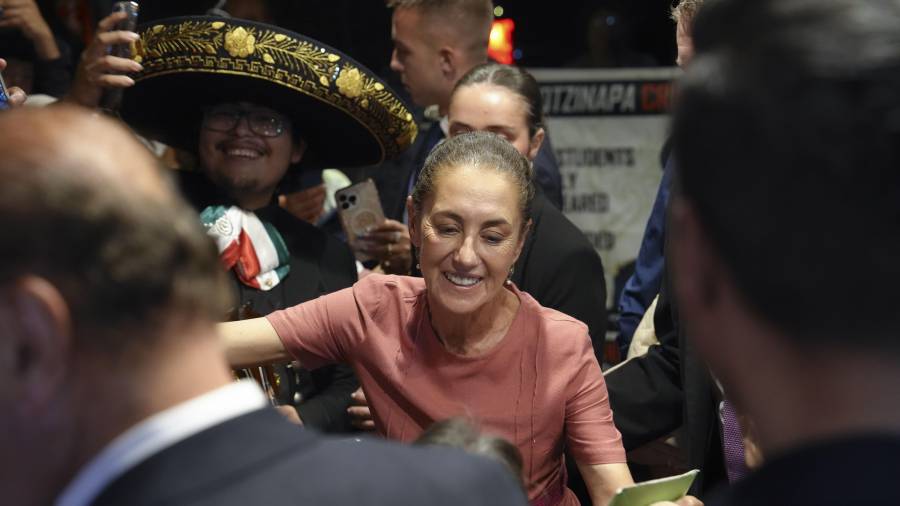 La presidenta de México, Claudia Sheinbaum, llega este domingo a Nueva York previo a la final del Mundial de la FIFA 2026 entre España y Argentina en Estados Unidos.