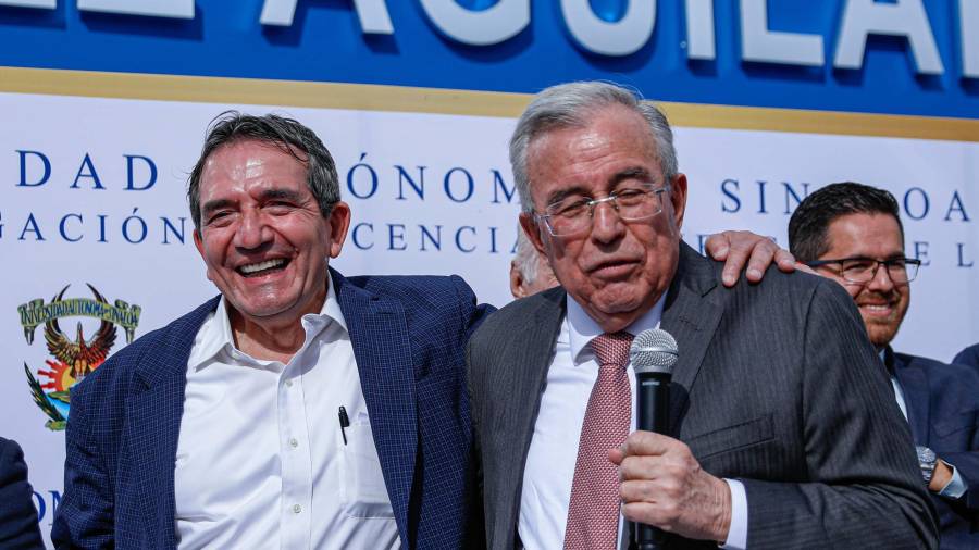 En su columna, el periodista Raymundo Riva Palacio expone que, de concretarse la nueva acusación, dejaría al descubierto la red de protección extendida por López Obrador y Sheinbaum a Rocha Moya, a quien nunca se le abrió una investigación local por el homicidio de Cuén.