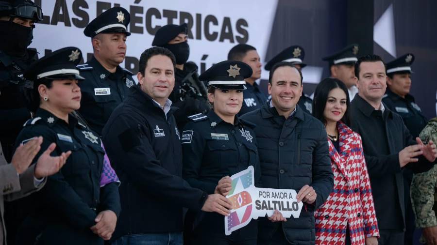 El alcalde Javier Díaz encabezó la presentación de los resultados del INEGI acompañado por elementos de las corporaciones de seguridad.