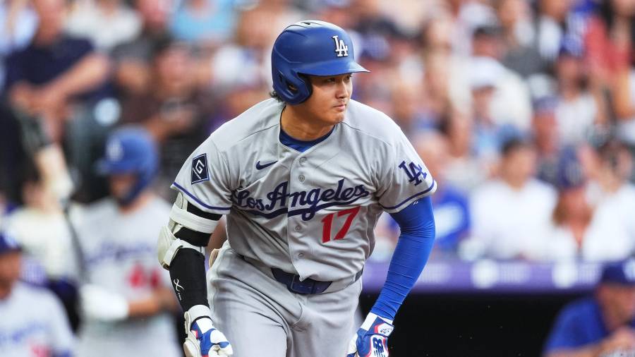 El japonés llegó a 30 cuadrangulares por sexta temporada consecutiva y ayudó a los Dodgers a vencer 7-6 a los Rockies.