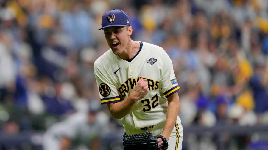 Los Brewers de Milwaukee celebraron su primera victoria en la Serie Mundial 2026, luego de una dramática novena entrada marcada por la revisión arbitral solicitada por Kevin Cash.