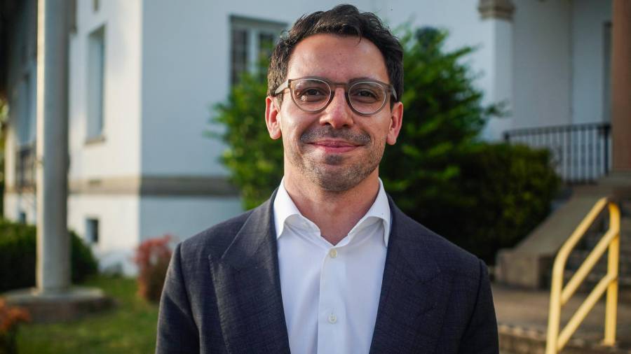 James Fishback, candidato republicano a gobernador de Florida, propuso crear un “impuesto al pecado” del 50 % a modelos de OnlyFans en el estado.