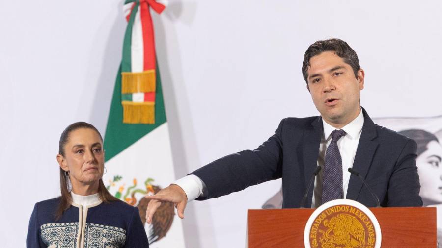 Antonio Martínez Dagnino, titular del SAT, dio a conocer cuánto dinero se recaudó en el 2025 por concepto de impuestos. La Presidenta de México, Claudia Sheinbaum Pardo, también dio a conocer qué medidas se adoptarán para aumentar las recaudaciones tributarias.
