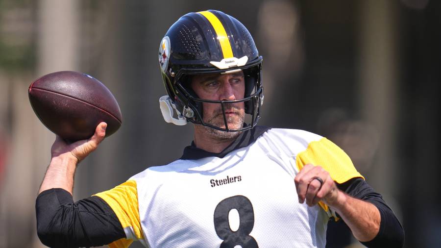 La presencia de Aaron Rodgers sorprendió incluso a varios jugadores de los Steelers durante las OTA.