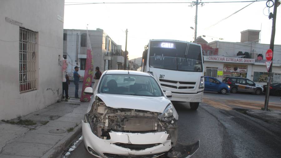 Varios vehículos se vieron afectados por el incidente,