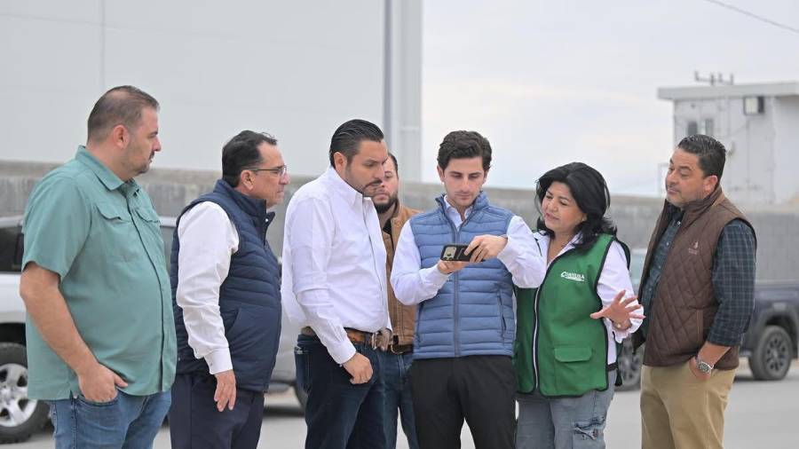 Autoridades estatales y municipales supervisaron trabajos de recarpeteo en colonias como Héroes del 47 y Otilio Montaño