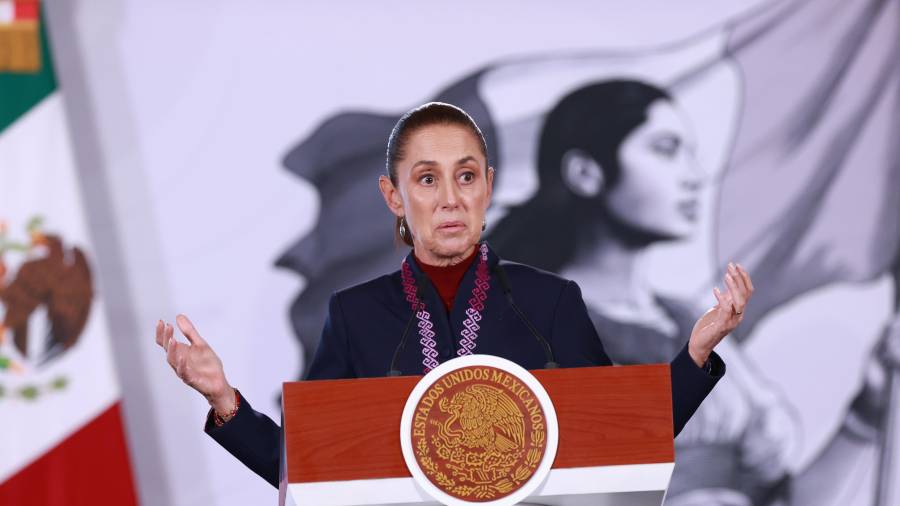 El gobierno, plantea en su columna el periodista Carlos Loret de Mola, nunca admitirá sus intenciones autoritarias; por eso llama “Protección de los Derechos de las Audiencias” a su Ley Censura.