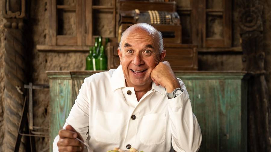 Pedro es un aventurero de la cocina.