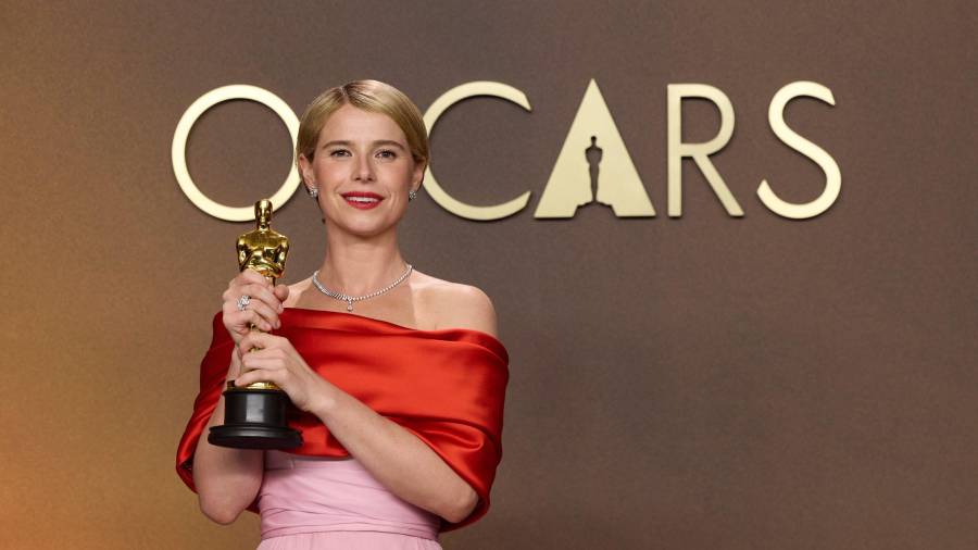 Jessie Buckley accepts the Oscar® for Actress in a Leading Role during the 98th Oscars® at the Dolby® Theatre at Ovation Hollywood on Sunday, March 15, 2026.