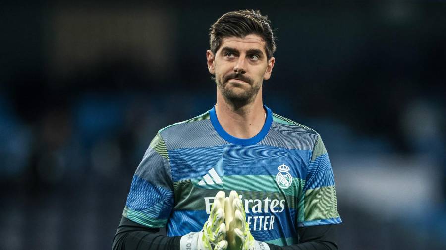 Thibaut Courtois será baja de Bélgica para el amistoso ante México en Chicago, tras sufrir una lesión muscular que lo alejará seis semanas de las canchas.