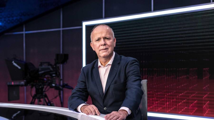 El periodista Raymundo Riva Palacio califica como una “fábula de la Fiscalía” la versión oficial sobre el atentado contra Gómez Leyva, que implica a “El Mencho” y al CJNG.