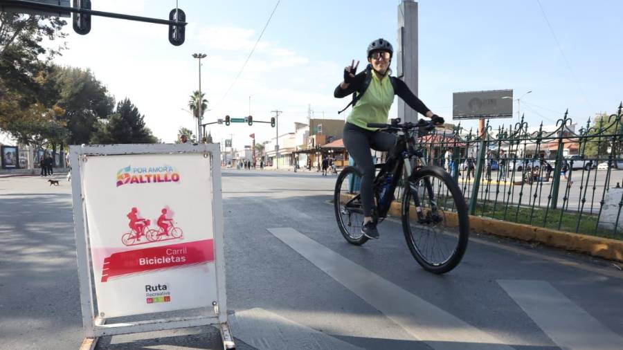Personas de todas las edades aprovecharon el circuito recreativo que se instala cada domingo.