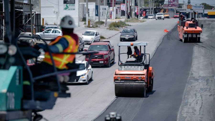 La intervención busca mejorar las condiciones de una de las principales vialidades del sector oriente de Saltillo.